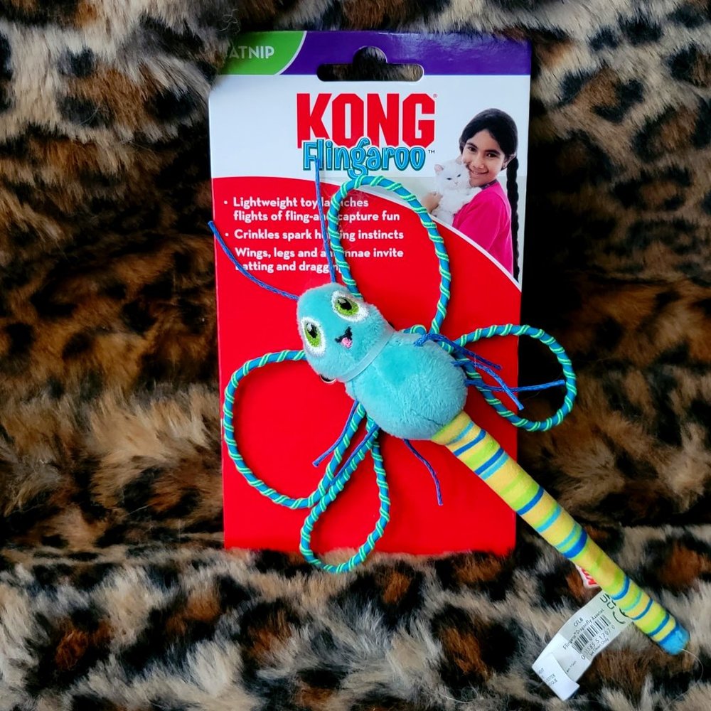 Kong Cat Flingaroo Toy w/ Catnip  New!